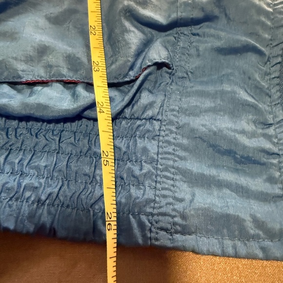 Vintage Women’s Lavon Blue and Pink Windbreaker - Picture 5 of 7